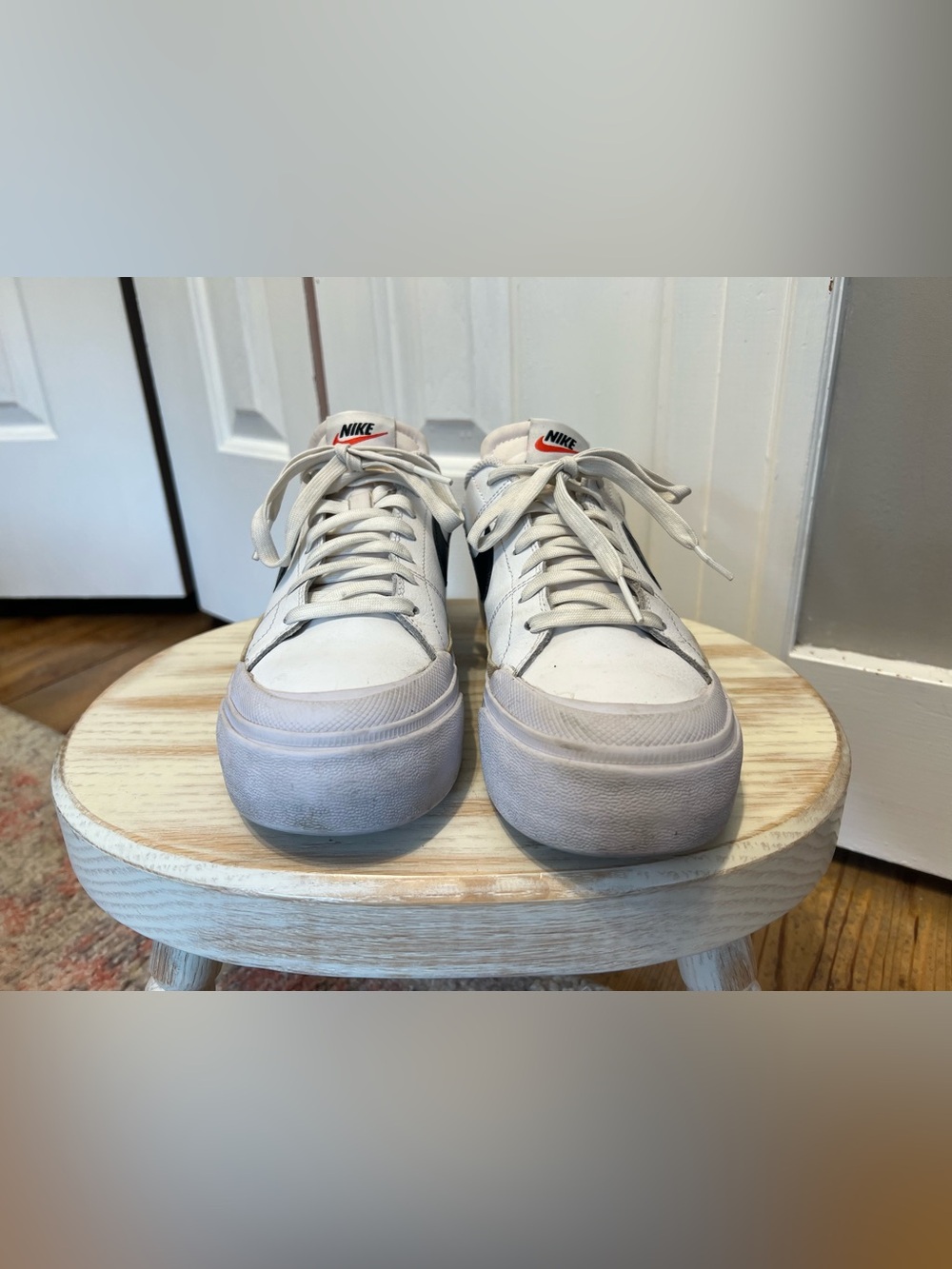 Women’s Nike Court Legacy Lift